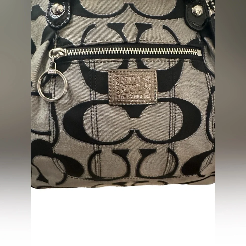 Vintage grey black Coach Poppy handbag with crossbody strap - Picture 2 of 7